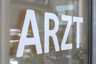 Klinik_Manhagen-Arzt