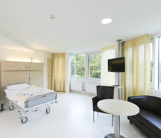 Startseite-Inhalt-Klinik-Hotel-02