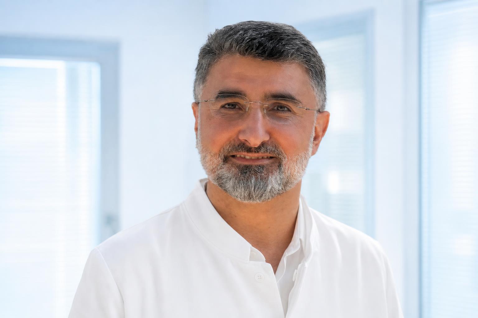 Dr. Hüseyin Übeyli