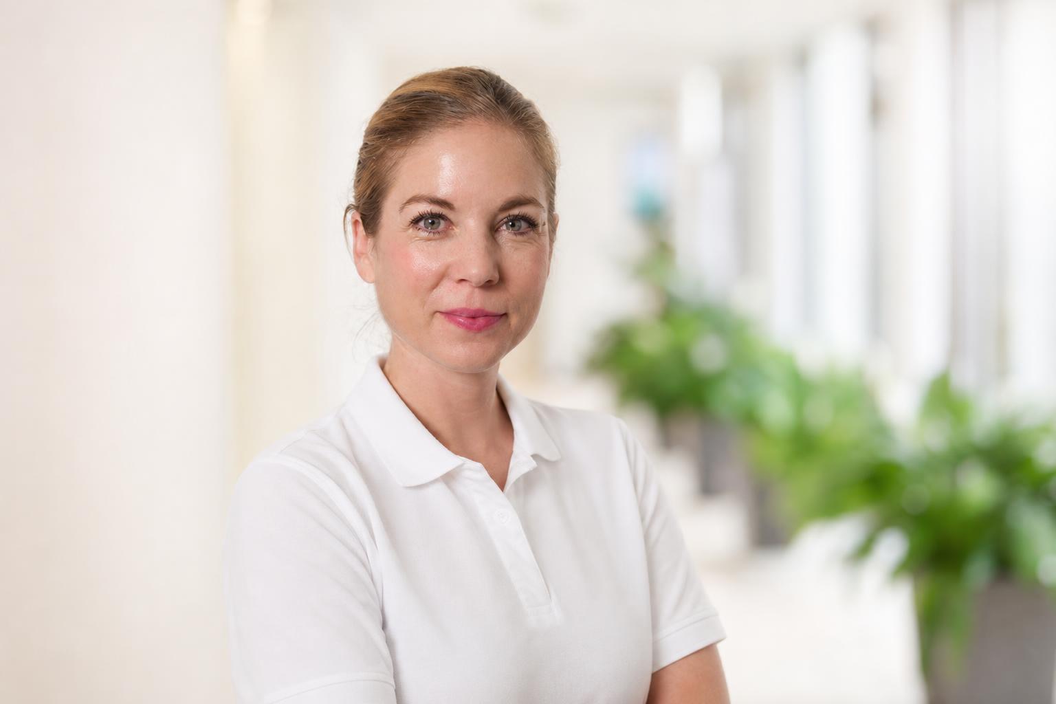Dr. Juliane Quast