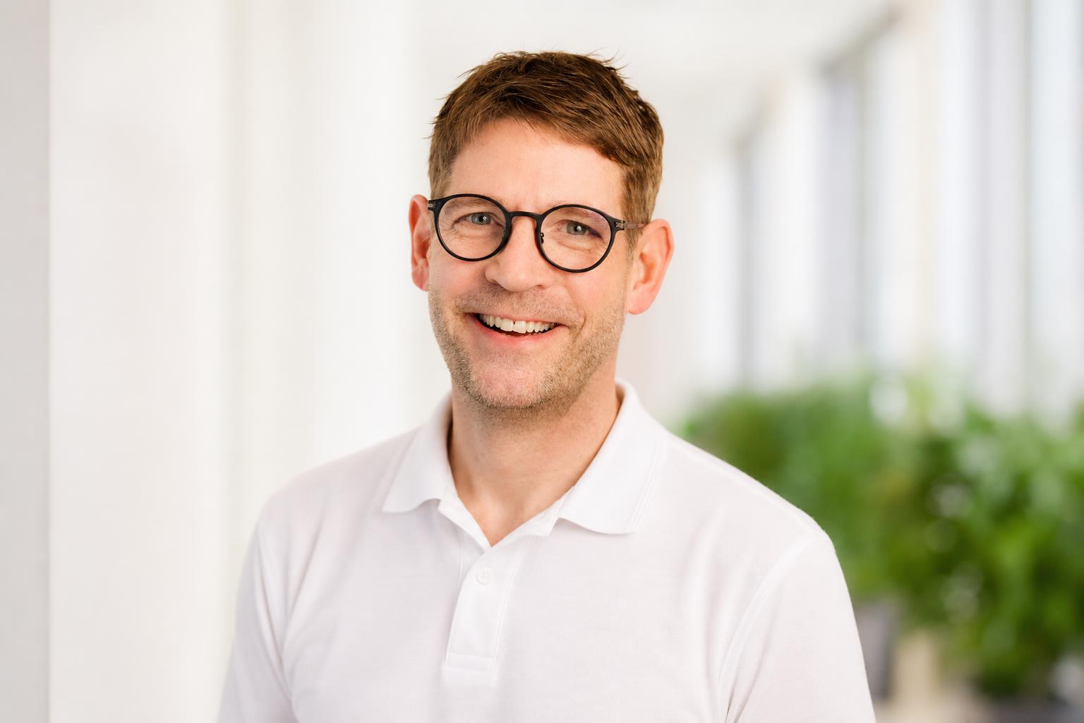 Dr. Matthias Buhs
