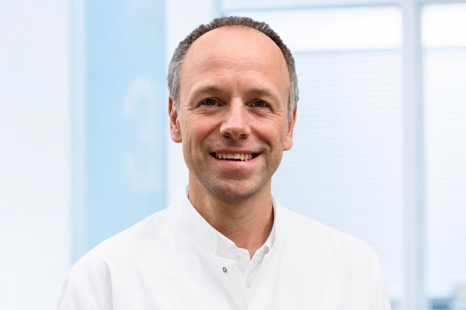 Dr. Michael Reichl