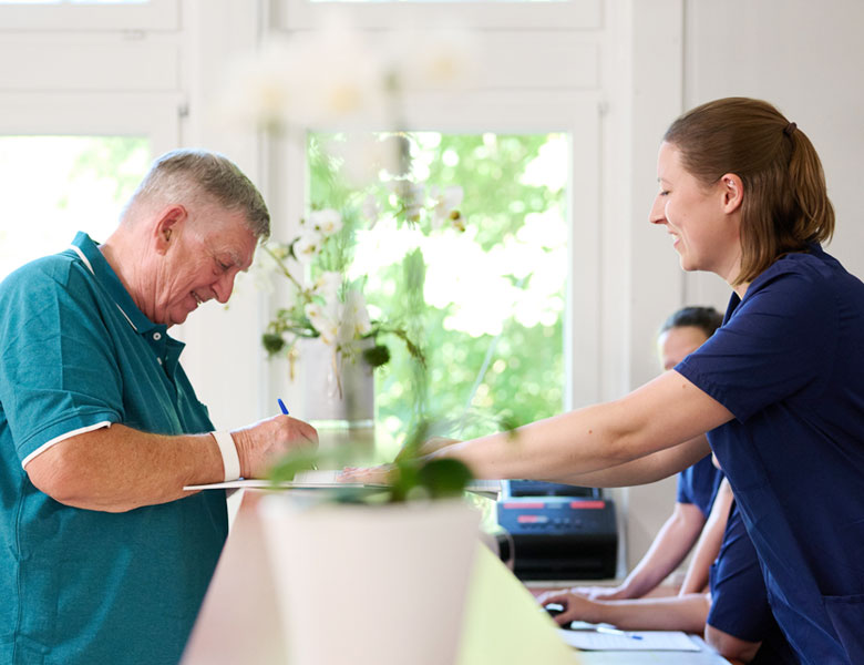 Tresen der Augenklinik Manhagen