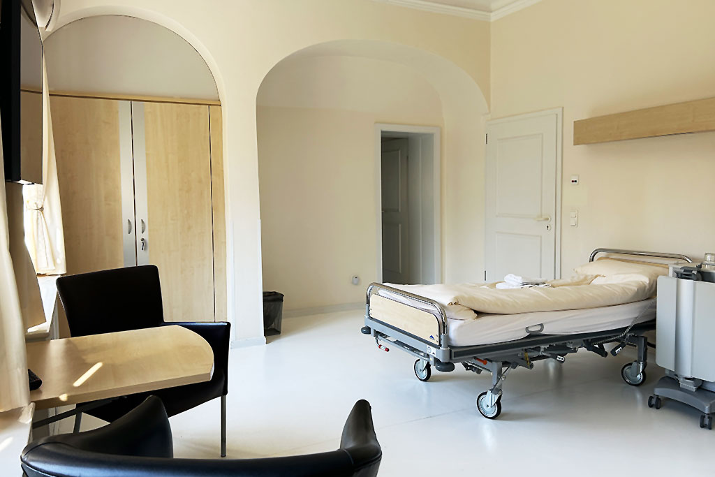 Zimmer in der Augenklinik Manhagen