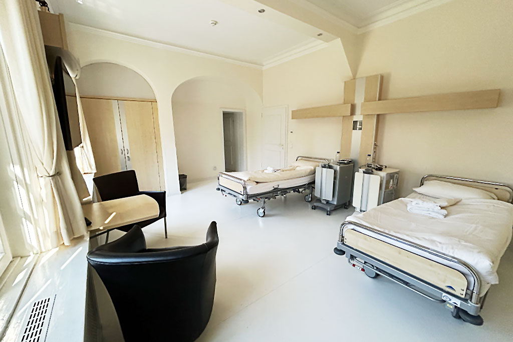 Zimmer der Augenklinik Manhagen